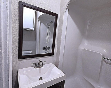 2814 Saint Emanuel Street - Photo Thumbnail 11