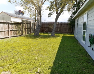 3319 Houston Street - Photo Thumbnail 9