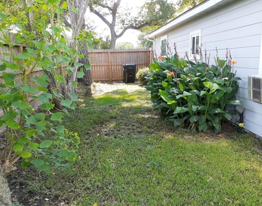 3319 Houston Street - Photo Thumbnail 8