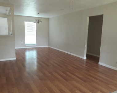3319 Houston Street - Photo Thumbnail 1