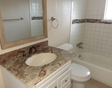 3319 Houston Street - Photo Thumbnail 7