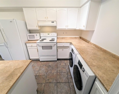 355 N Post Oak Lane - Photo Thumbnail 11