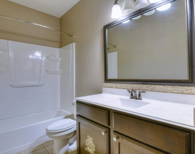 974 Gowan Drive - Photo Thumbnail 16