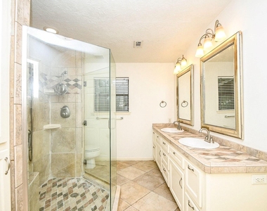 6702 Spring Leaf Drive - Photo Thumbnail 16