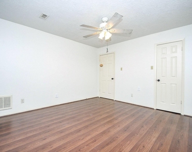 6702 Spring Leaf Drive - Photo Thumbnail 22