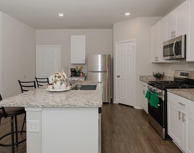 1822 Brushy Cedar Drive - Photo Thumbnail 8
