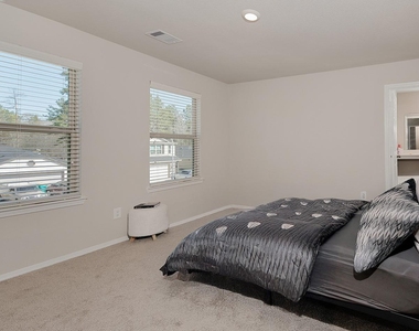 1822 Brushy Cedar Drive - Photo Thumbnail 11