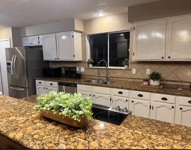 2406 Strait Lane - Photo Thumbnail 5