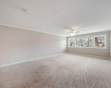 656 S Ripple Creek Drive - Photo Thumbnail 11