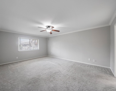 656 S Ripple Creek Drive - Photo Thumbnail 16