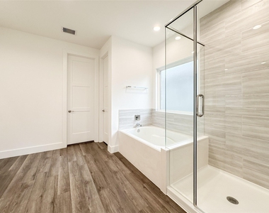 15216 Tattle Creek Lane - Photo Thumbnail 28