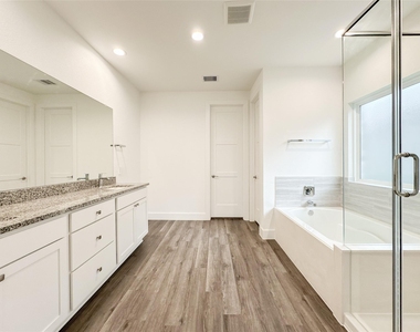 15216 Tattle Creek Lane - Photo Thumbnail 27