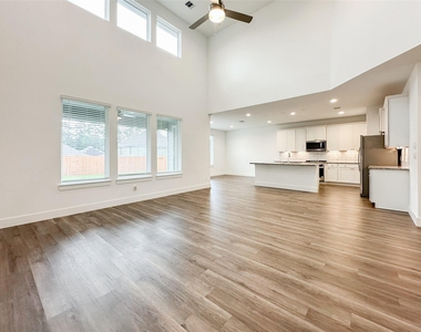 15216 Tattle Creek Lane - Photo Thumbnail 16