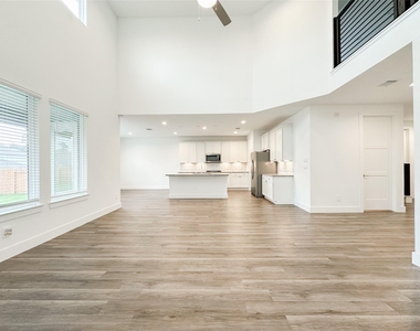 15216 Tattle Creek Lane - Photo Thumbnail 15