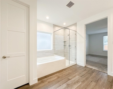 15216 Tattle Creek Lane - Photo Thumbnail 30