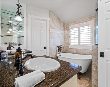 3902 Colquitt Street - Photo Thumbnail 26