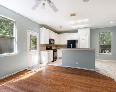 229 E Summerhaze Circle - Photo Thumbnail 14