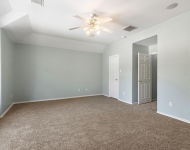 229 E Summerhaze Circle - Photo Thumbnail 19
