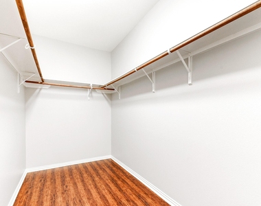 28223 Daystrom Lane - Photo Thumbnail 24
