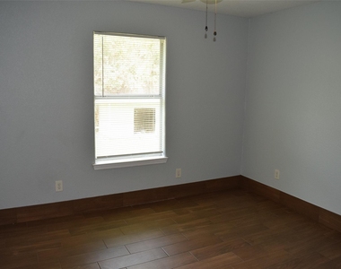 14021 Sunwick Street - Photo Thumbnail 10