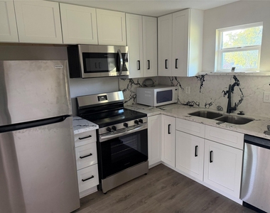 28316 E Hardy Road - Photo Thumbnail 4