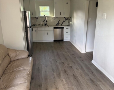 28316 E Hardy Road - Photo Thumbnail 3