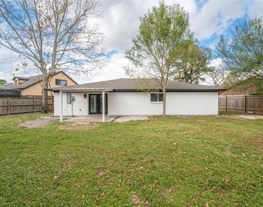 7115 Shady Moss Lane - Photo Thumbnail 18