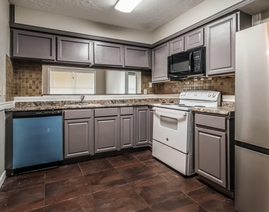 21126 N Tangle Creek Lane - Photo Thumbnail 7