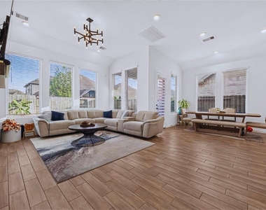 18015 Blossom Springs Court - Photo Thumbnail 11