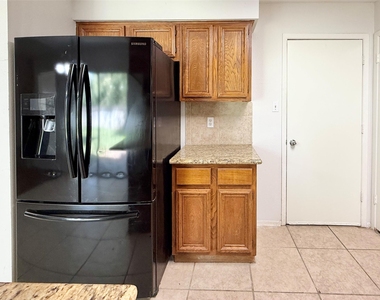 16 Rock Pine Court - Photo Thumbnail 13