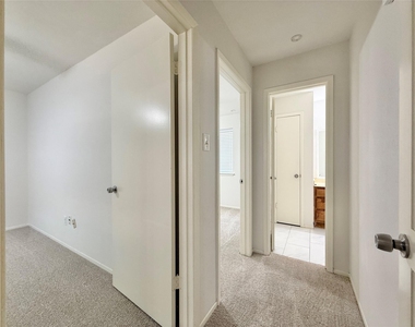 16 Rock Pine Court - Photo Thumbnail 21
