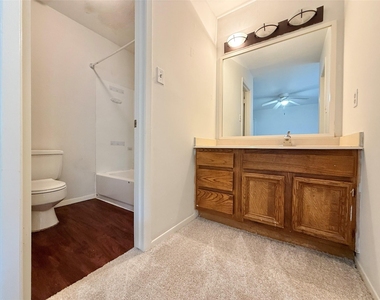 16 Rock Pine Court - Photo Thumbnail 20
