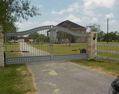 1927 County Road 486 - Photo Thumbnail 2