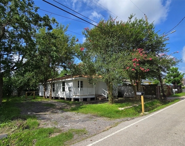 4642 Mierianne Street - Photo Thumbnail 2
