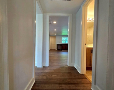 4642 Mierianne Street - Photo Thumbnail 10