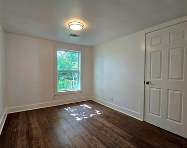 4642 Mierianne Street - Photo Thumbnail 18