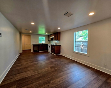4642 Mierianne Street - Photo Thumbnail 11