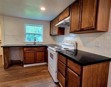 4642 Mierianne Street - Photo Thumbnail 15