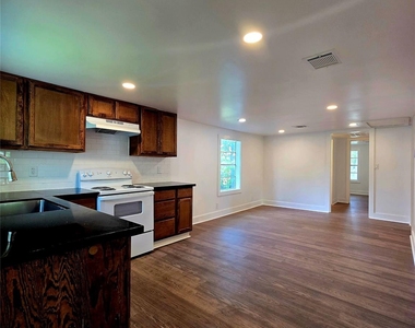 4642 Mierianne Street - Photo Thumbnail 16