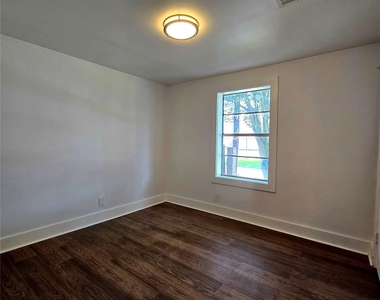 4642 Mierianne Street - Photo Thumbnail 17