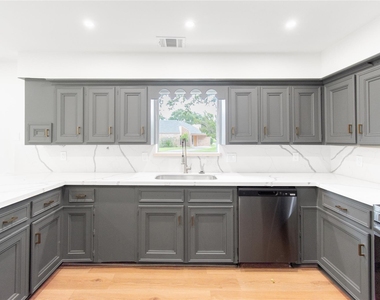 15202 La Paloma Drive - Photo Thumbnail 20