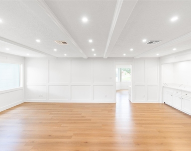 15202 La Paloma Drive - Photo Thumbnail 8