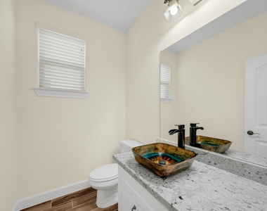 16936 W Ivanhoe - Photo Thumbnail 4