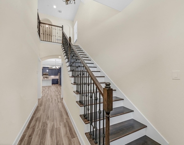 16936 W Ivanhoe - Photo Thumbnail 1