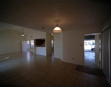 12051 Spring Grove Drive - Photo Thumbnail 6