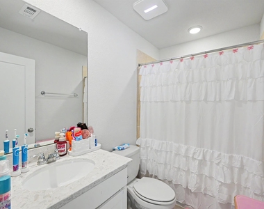 155 Renodes Garden Lane - Photo Thumbnail 22