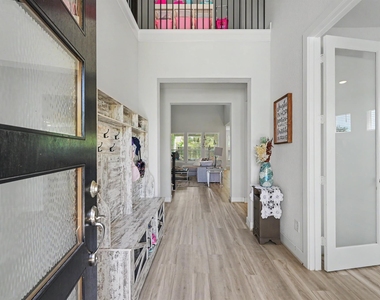 155 Renodes Garden Lane - Photo Thumbnail 2