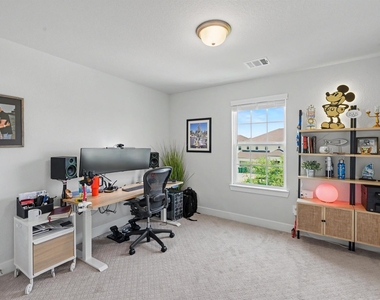 155 Renodes Garden Lane - Photo Thumbnail 23
