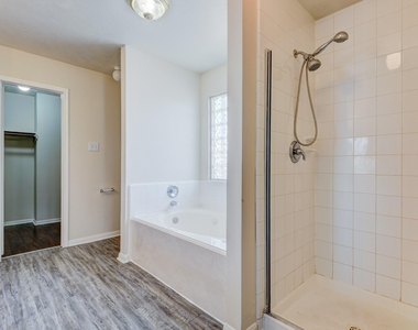 21615 Long Castle Drive - Photo Thumbnail 9