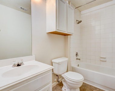 21615 Long Castle Drive - Photo Thumbnail 13